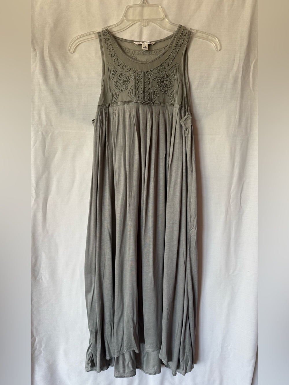 Banana Republic Silk Yoke Embroidered Dress Grey Small - Like New